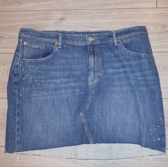Levi's bedazzled jean skirt - Picture 1 of 9